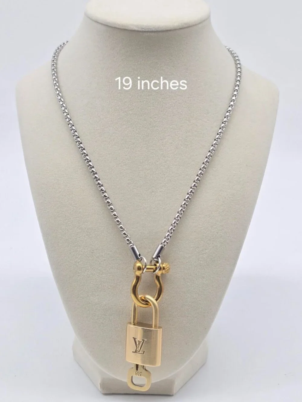 Horse Show Style Stainless Steel Chain with Authentic Louis Vuitton Padlock